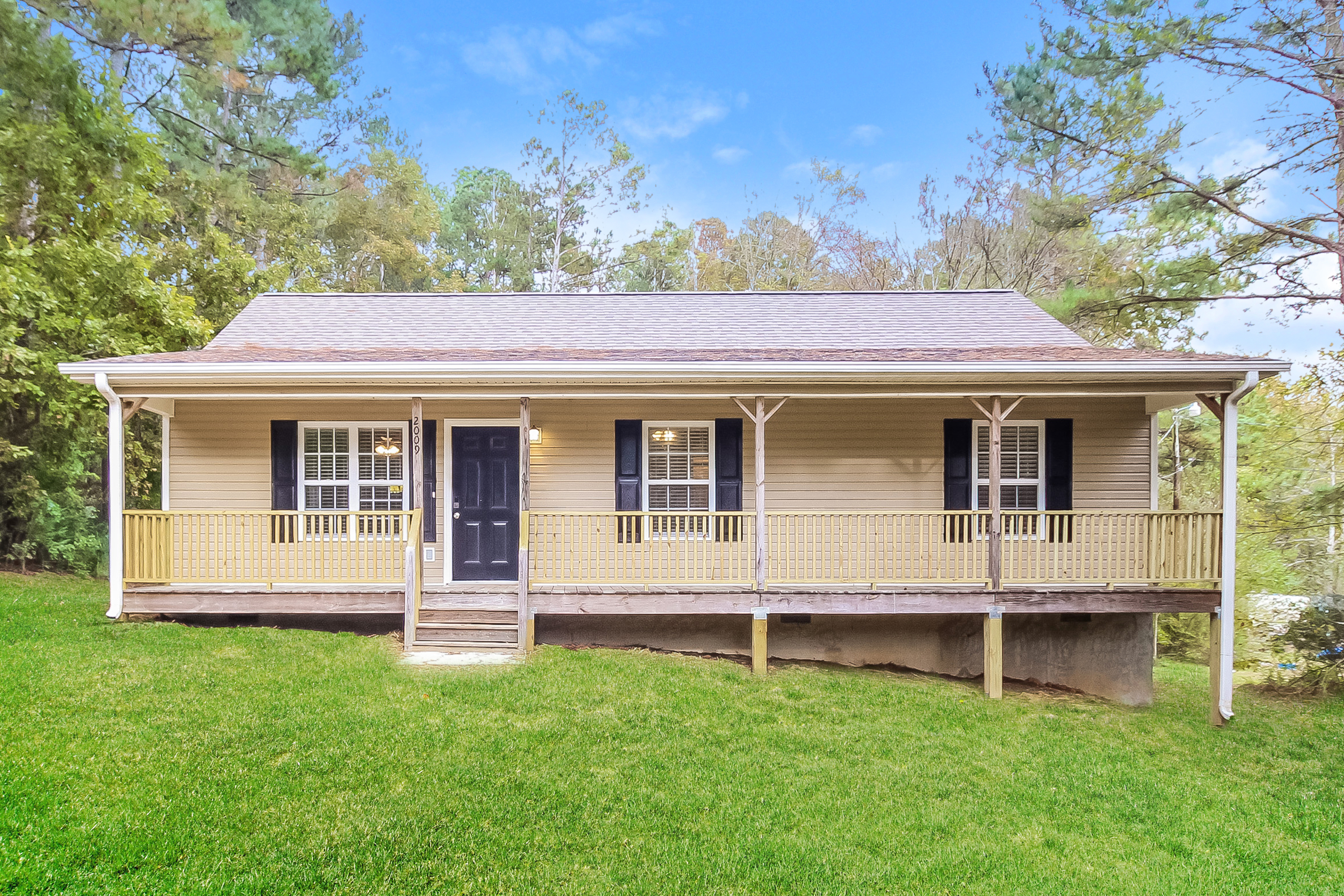 2009 BUTTERFLY LN MONROE, GA 30655